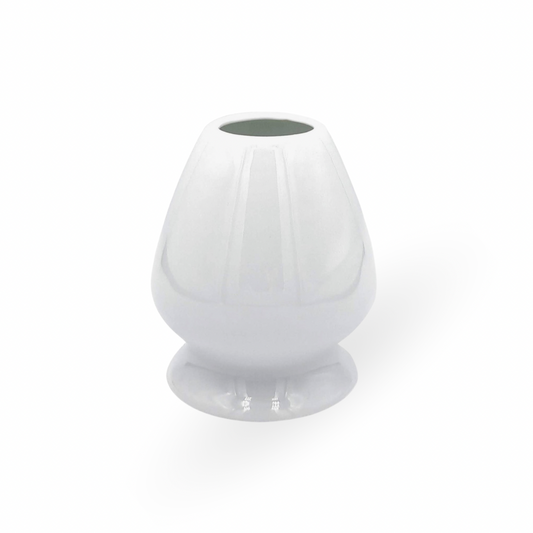 Weißer Matcha-Besenhalter Kusenaoshi aus Keramik von Matcha Passion