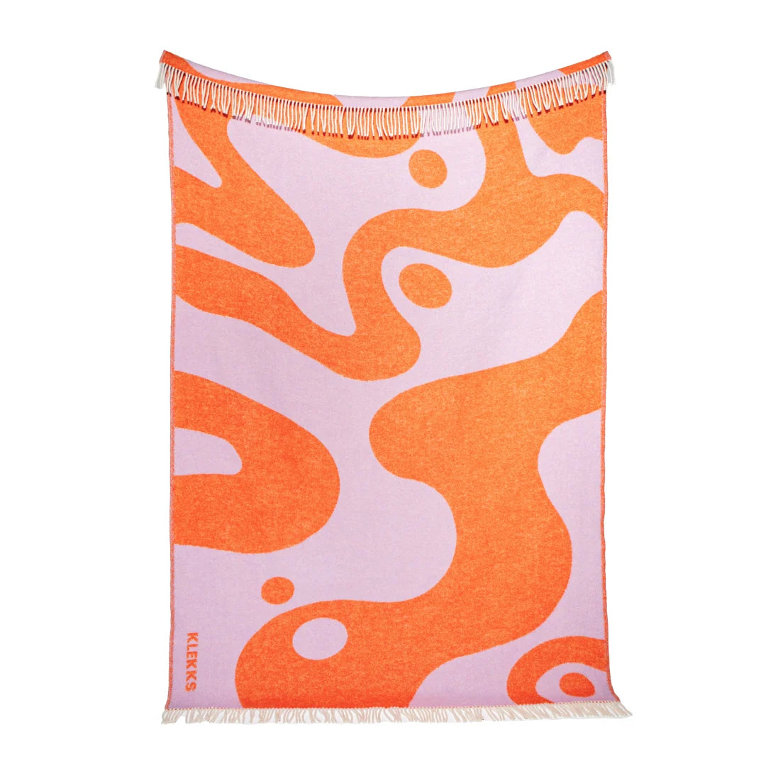 Klekks Decke No. 8 in Orange und Lila mit abstraktem Muster