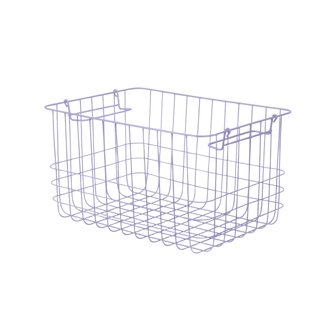 Fliederfarbener Metallkorb „Wire Basket Medium“ von Mette Ditmer.