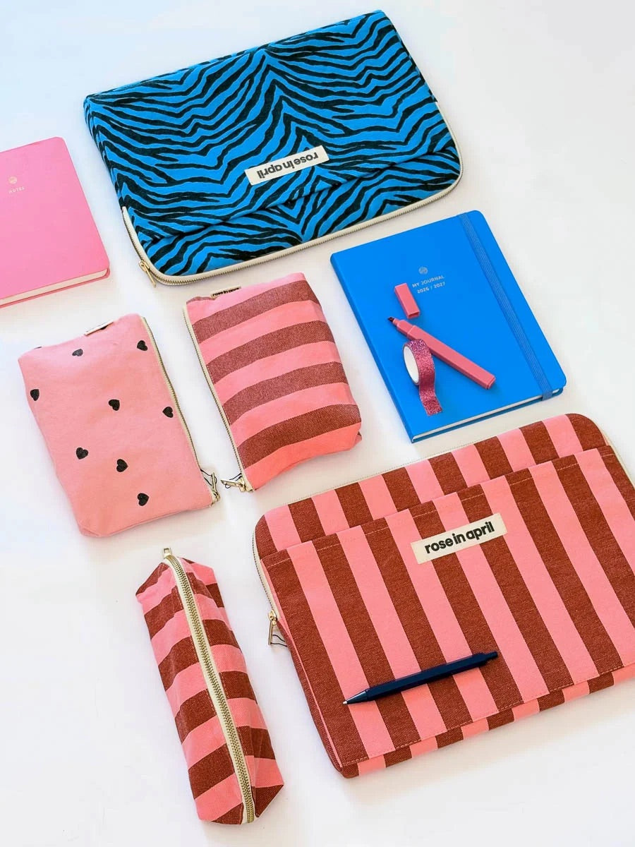 Bunte Laptop-Taschen und Accessoires von Rose in April